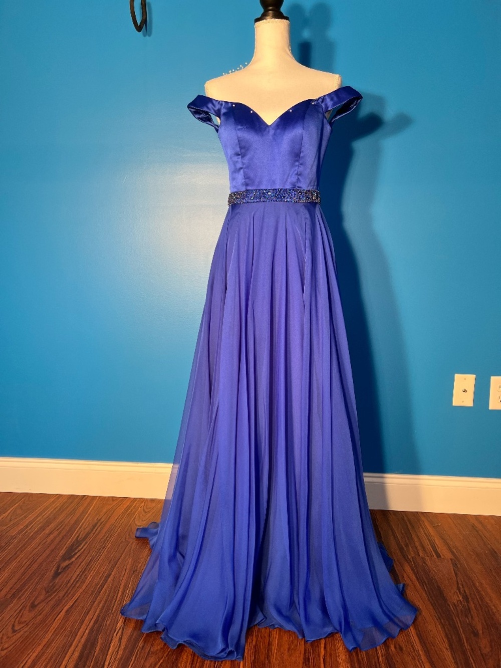 Sherri hill royal blue women's prom dress size 2